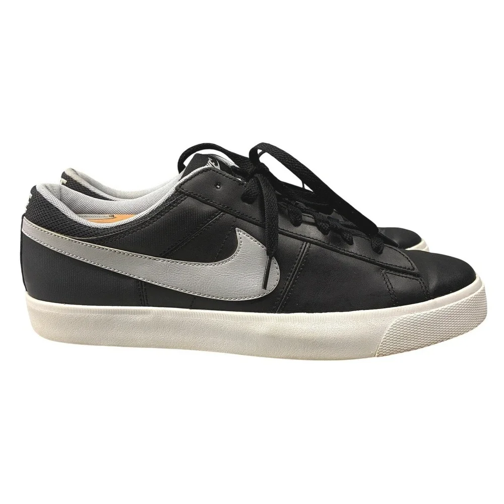 Nike Blazer Low Leather Sneakers Mens Size 11 Black White 631656-001 Casual